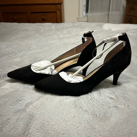 Dream Pairs size 9 black mock suede heels. Never worn - Picture 4 of 4